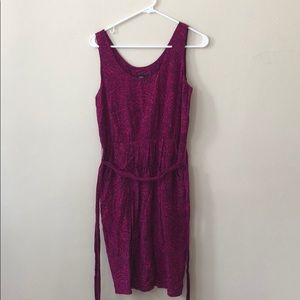 Dress with waist tie